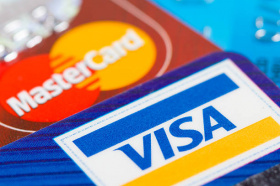 Visa и Mastercard намерены повысить комиссии для транзакций по картам