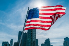 В США средние и местные банки сталкиваются с рисками финансовых преступлений