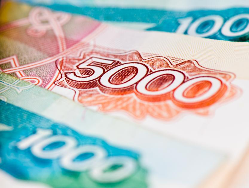 Объём наличных в обращении вырос на 240 млрд рублей за неделю на фоне сбоев интернета