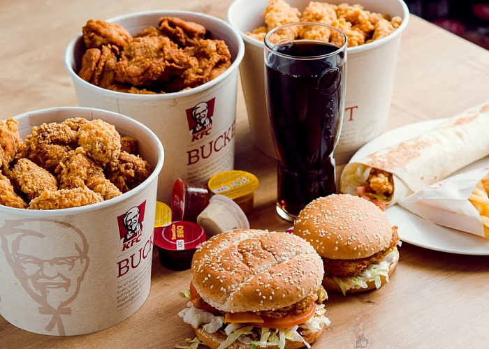 Тинькофф стал эквайером «ресторана будущего» KFC