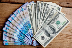 Из Казахстана запрещен вывоз иностранной валюты на сумму более 10 тыс. долларов