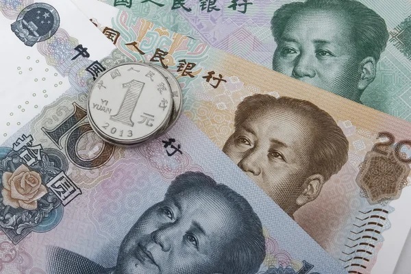 Тинькофф открывает вклады в юанях