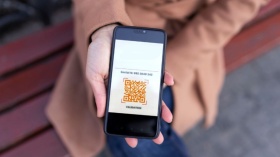 QR-код из «Госуслуг» можно будет предъявлять наравне с паспортом