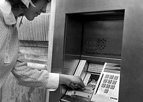 Сбербанк обслуживает более 40% банкоматов в России