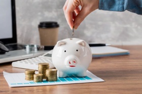 Лишь 4% россиян регулярно откладывают деньги