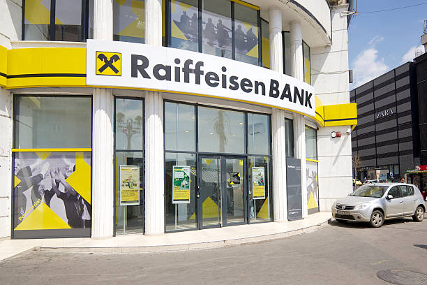 Чешский Raiffeisen Bank запретит переводы в Россию и Беларусь с 15 февраля