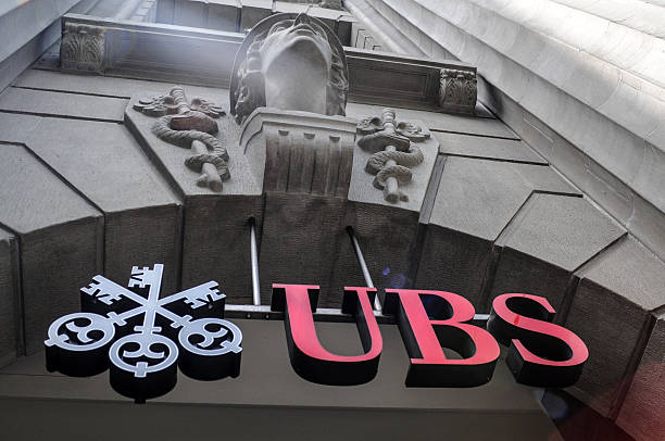 Банк UBS купил Credit Suisse за 3,24 млрд долларов