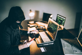 Мошенники похищают данные граждан через фальшивые точки Wi-Fi