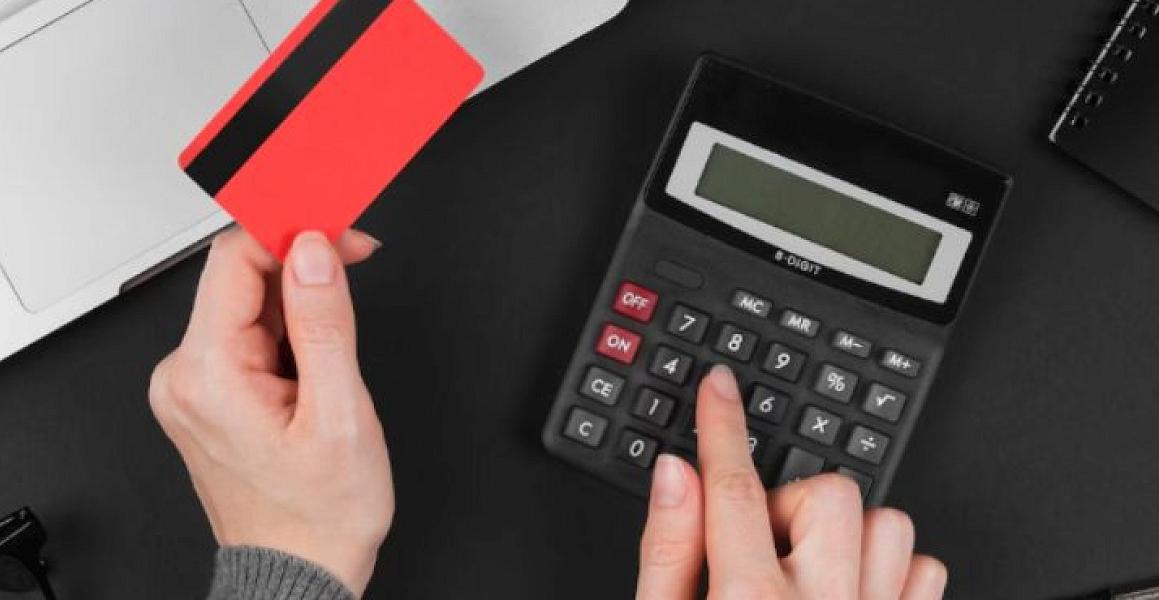 В сентябре 2025 года россияне взяли кредитов почти на 950 млрд рублей