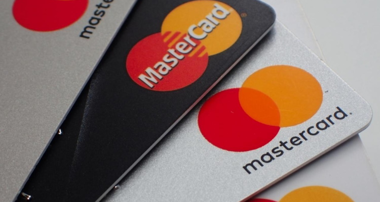 Mastercard будет принимать платежи в криптовалютах
