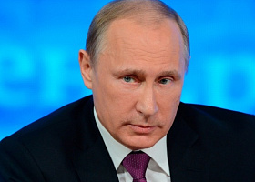 В.Путин поручил разрешить Центробанку ограничивать объемы необеспеченных потребкредитов