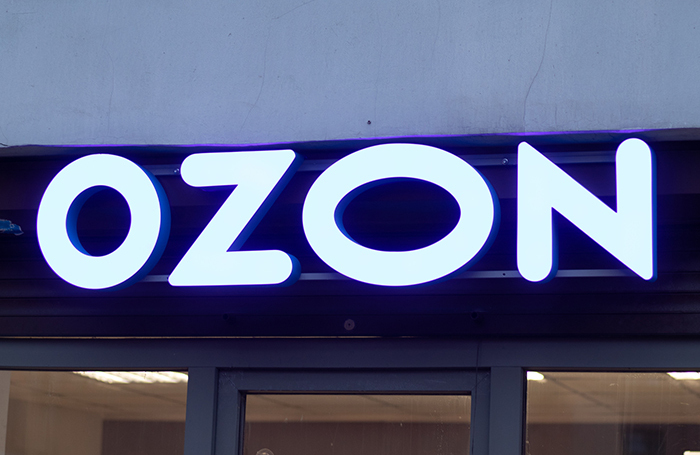 «Озон» приобретет Оней Банк у Совкомбанка