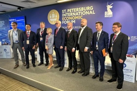 В России создан 50-кубитный квантовый компьютер – ПМЭФ 2025