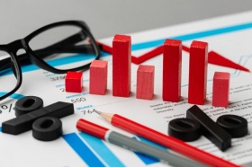 Совокупная выручка десяти крупнейших FMCG-сетей России в I квартале 2025 года увеличилась на 16,8%