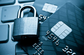 Владельцы банковских карт стали чаще становиться жертвами мошенников в интернете
