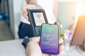 Чтобы урегулировать антимонопольное расследование, Apple предлагает открыть доступ к NFC-платежам