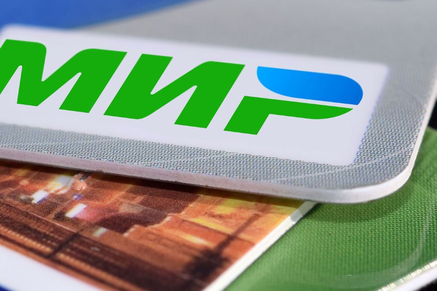 На одного россиянина в среднем приходится две активные карты «Мир» На одного россиянина в среднем приходится две активные карты «Мир»