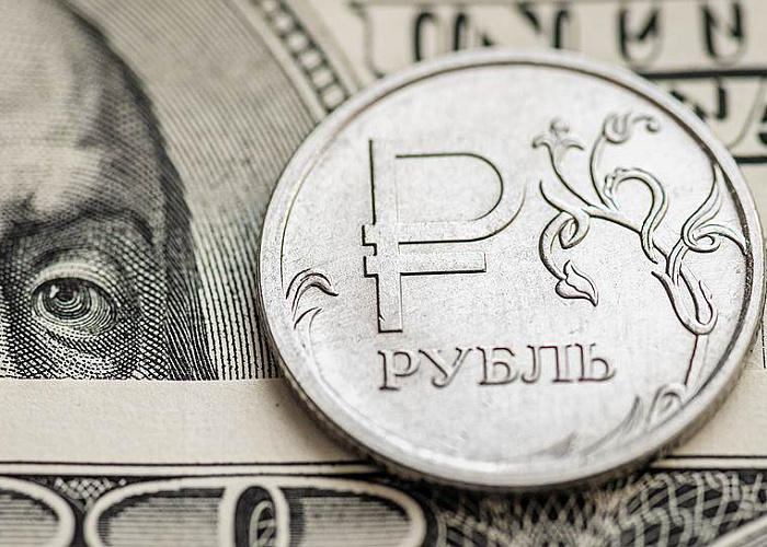 Минфин спрогнозировал ослабление курса рубля к 2031-2035 годам