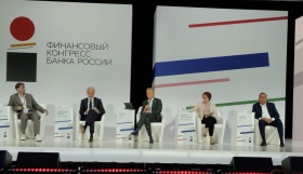 Задача – таргетировать инфляцию на уровне 8%
