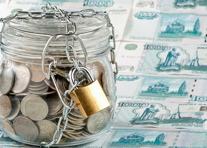 Хранить деньги в банках предпочитают 29% россиян 