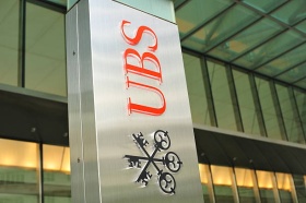 Швейцарские банки стали закрывать счета клиентам с гражданством РФ