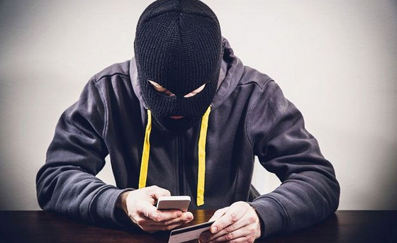 МВД и Group-IB задержали похищавших деньги у VIP-клиентов банков мошенников