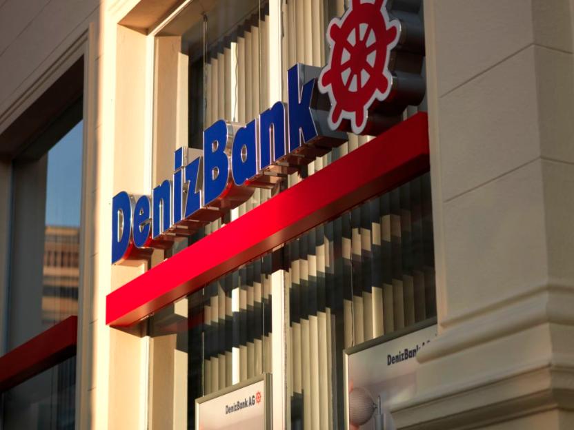 Турецкий Denizbank списал деньги со счетов некоторых клиентов-россиян