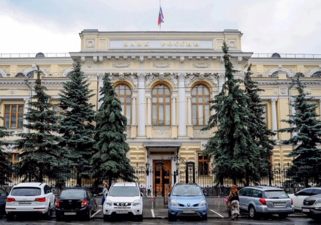 Банки попросят продлить срок перехода на российское ПО и оборудование
