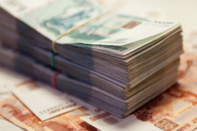 13% россиян перевели накопления из долларов и евро в рубли