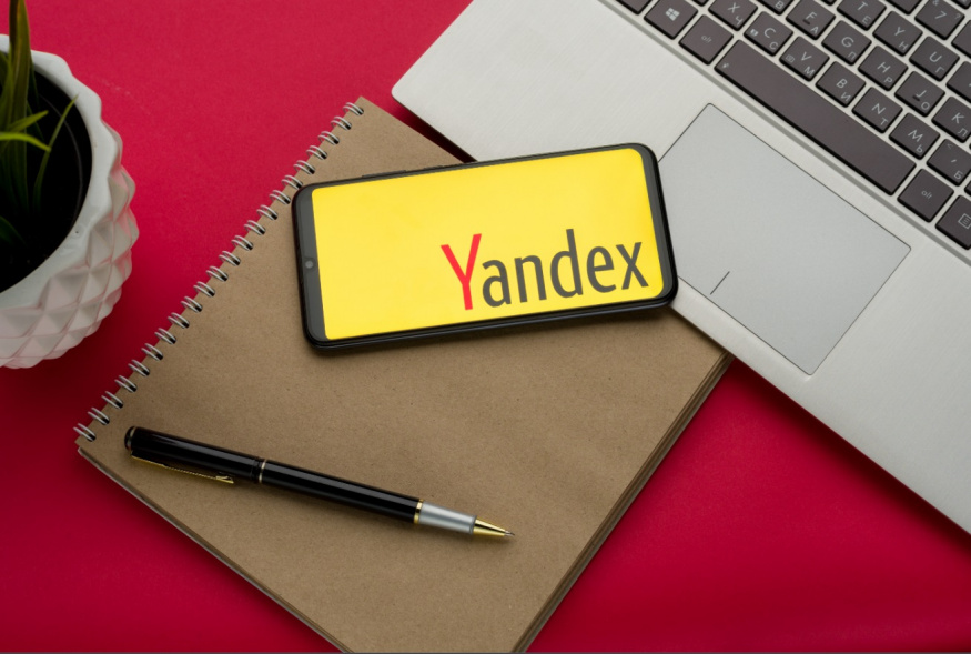 Акции «Яндекса» упали больше чем на 8%