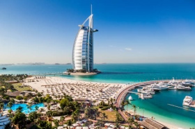 ОАЭ исключили из серого списка рисков, связанных с финансовыми преступлениями и отмыванием денег
