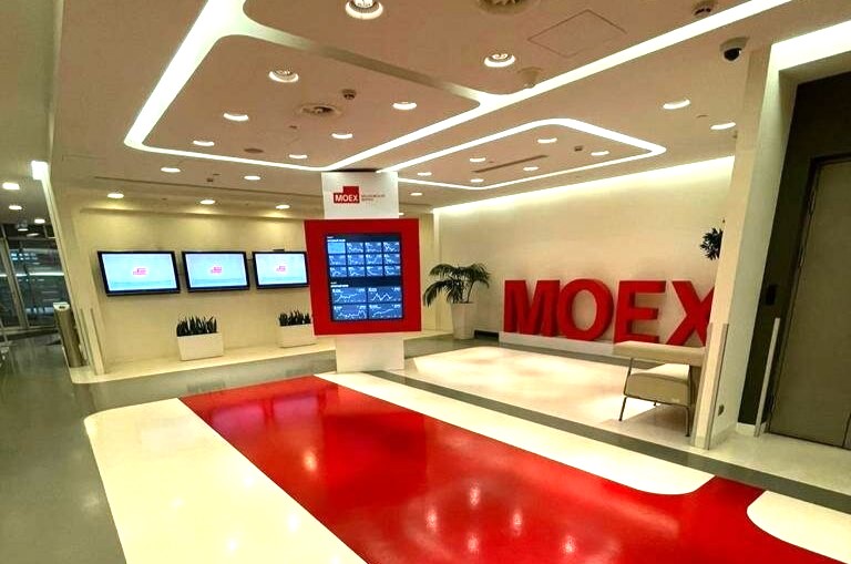 Мосбиржа обсуждает с брокерами будущие торги криптовалютой
