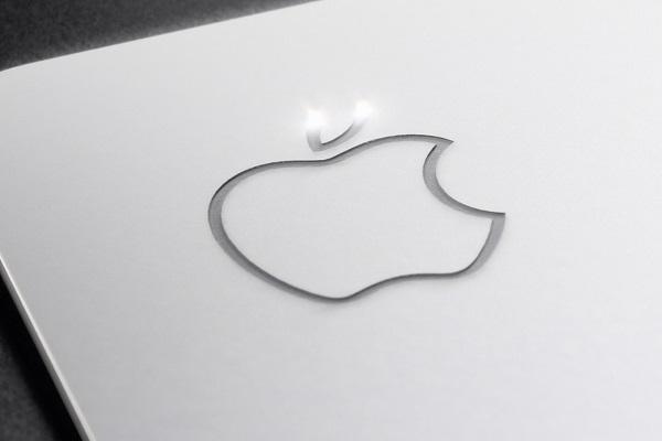 Apple уточнила детали бесконтактной активации Apple Card