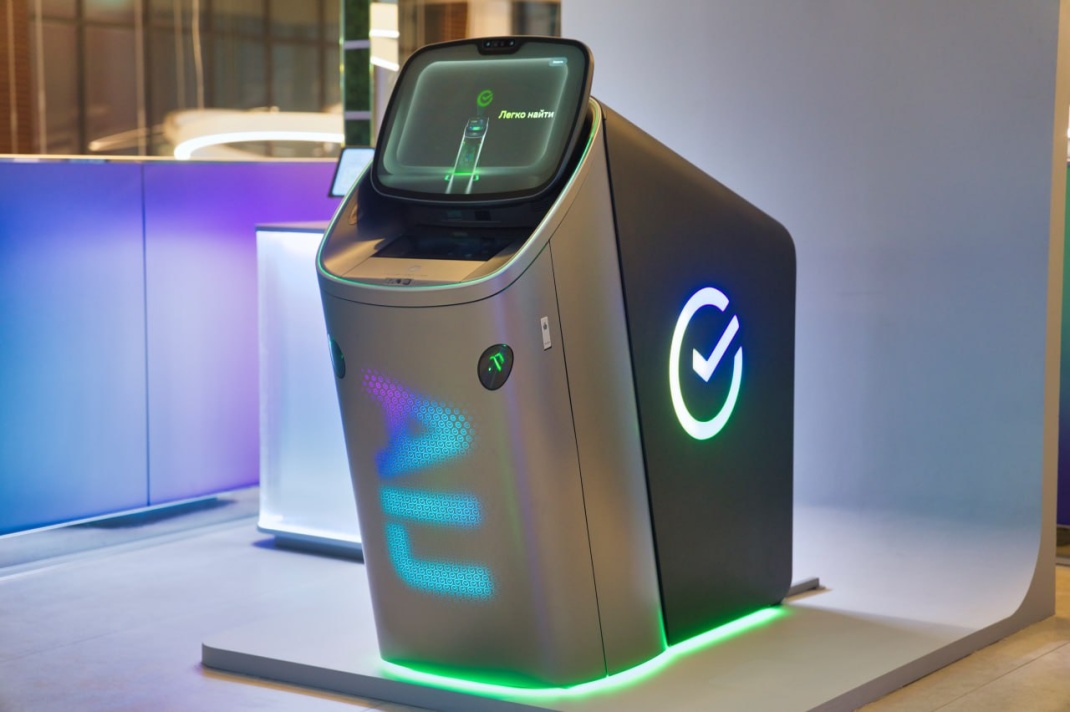 Сбер презентовал банкомат нового поколения с ИИ-помощником ГигаЧат