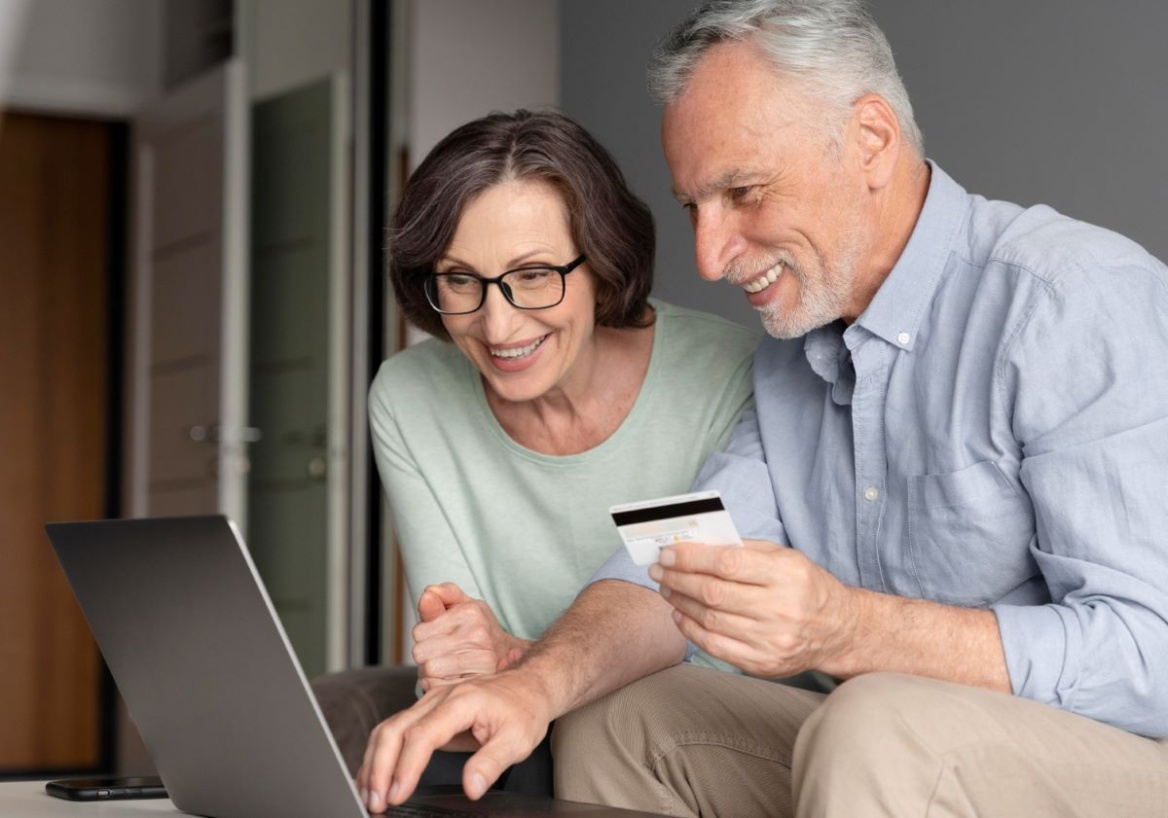 Как старшее поколение осваивает покупки в интернете