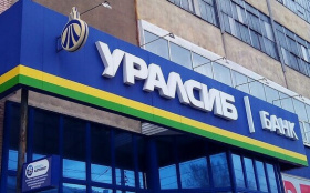 Банк Уралсиб приостановил переводы в «недружественных» валютах