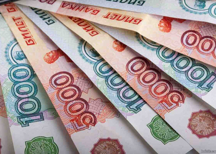 Райффайзенбанк: россияне предпочитают копить в рублях