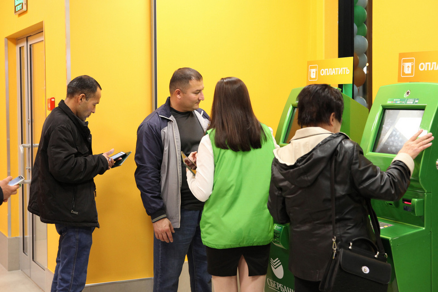 Как работают банки и розничные предприятия в Новогодние праздники 2026 года