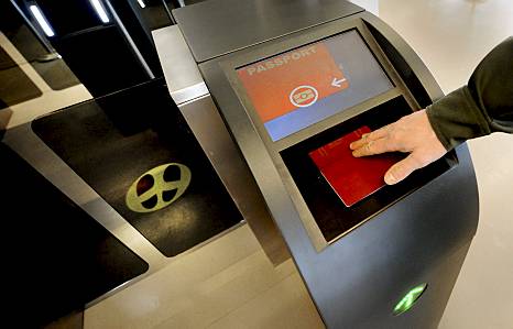 В Малайзии запущена новая система миграционного контроля