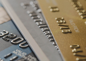 Средний размер лимитов по кредитным картам в январе вырос в годовом выражении на 6,2%
