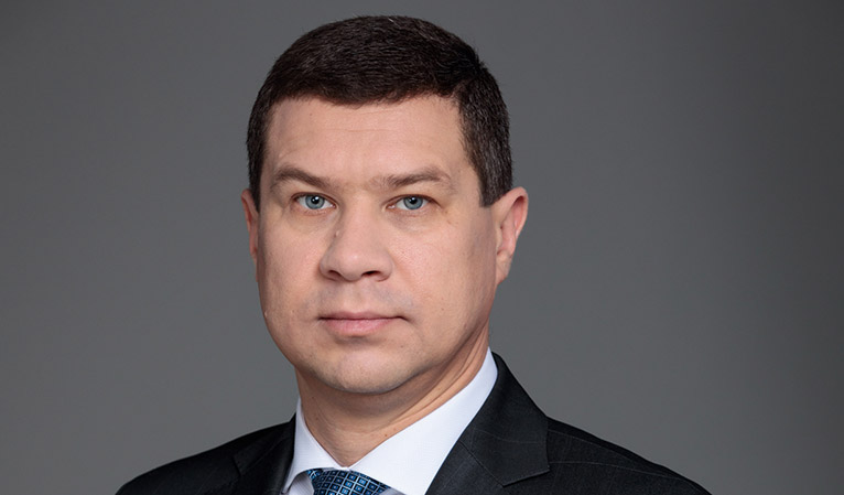 Вадим Уваров: Задача ЦБ — соблюсти баланс между скоростью обмена данными и защитой прав потребителей Вадим Уваров: Задача ЦБ — соблюсти баланс между скоростью обмена данными и защитой прав потребителей