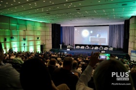 Цифровой рубль, криптобизнес, борьба с мошенничеством, биоэквайринг и «Вжух» – «талисманы» московского ПЛАС-Форума 2025