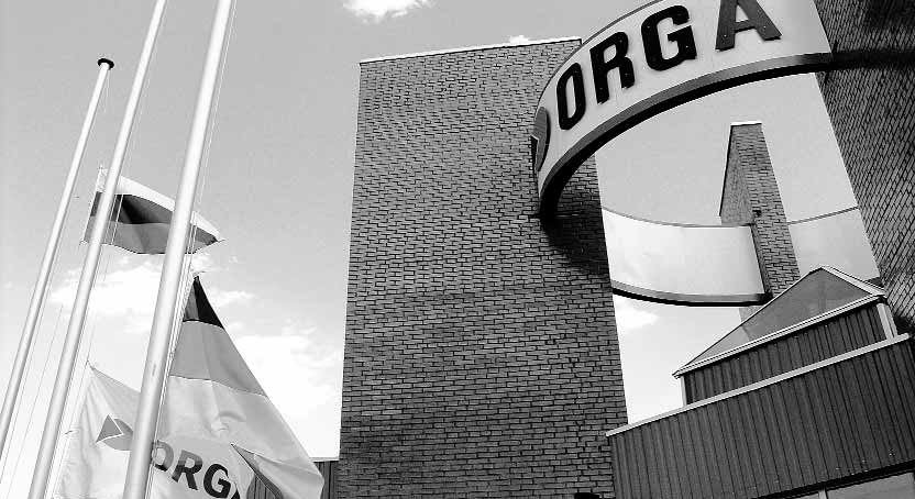 “ОРГА ЗЕЛЕНОГРАД” Немецкое качество в российском масштабе Освоив отечественный рынок SIM-карт, “ОРГА ЗЕЛЕНОГРАД” поворачивается лицом к сегменту банковских карт - рис.2 “ОРГА ЗЕЛЕНОГРАД” Немецкое качество в российском масштабе Освоив отечественный рынок SIM-карт, “ОРГА ЗЕЛЕНОГРАД” поворачивается лицом к сегменту банковских карт - рис.2