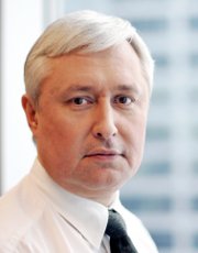 IBM: конкурентоспособность банка = гибкий бизнес - модели + грамотное управление рисками - рис.1