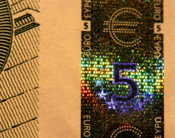 ЕЦБ: приветствуется все, что повышает защищенность банкноты! - рис.3