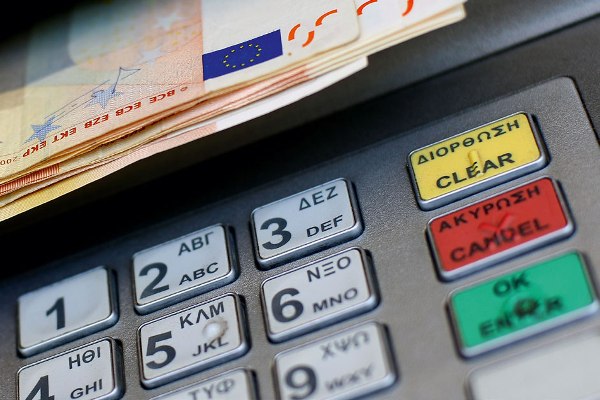 Объем банкоматного  скимминга в Европе  достиг шестилетнего  минимума - рис.1