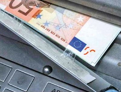 ЭКЦ МВД РФ: банкоматное мошенничество в России становится все разнообразнее - рис.1