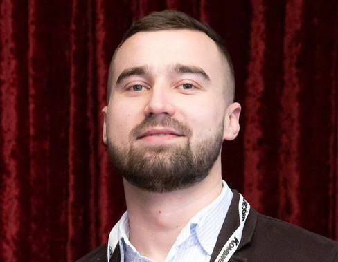 3 Артем Смирнов Бета ПРО.jpeg