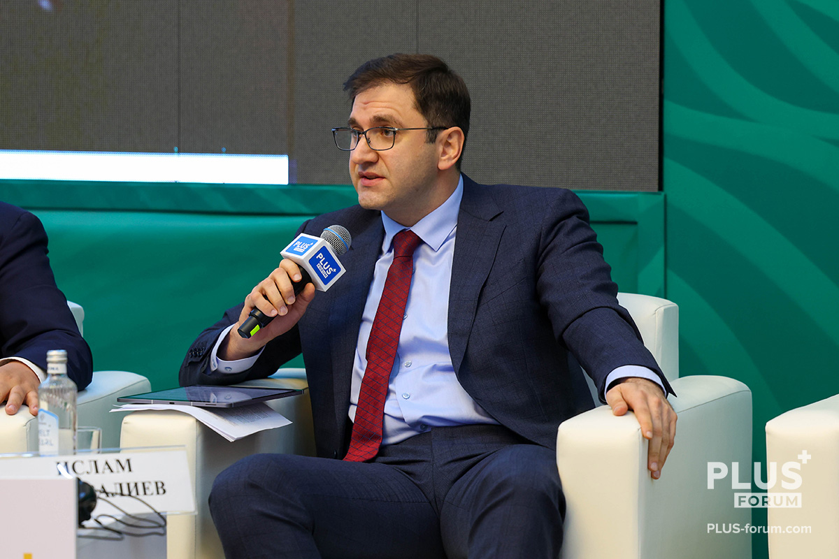 Ислам Назаралиев