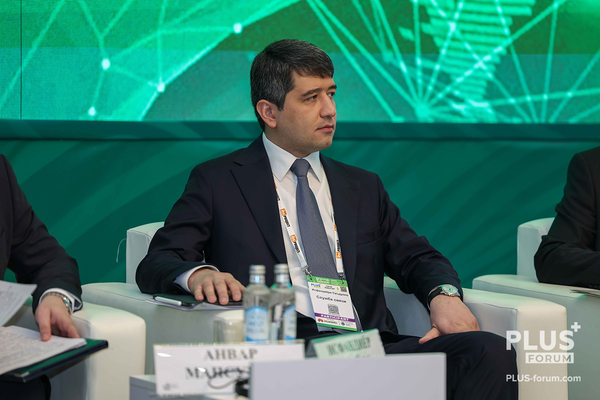 Исфандиёр Садулло